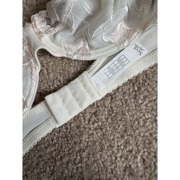 Sans Complexe 34C Bra Underwire Embroidered Ivory Floral Pink Accents NWT - Picture 3 of 3